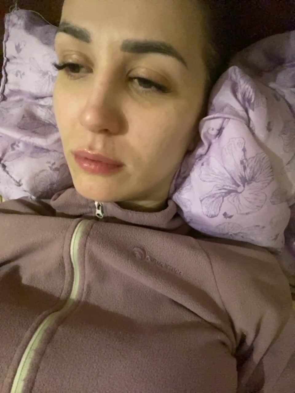 View or download file honeypussixxx on 2023-02-18 from bongacams