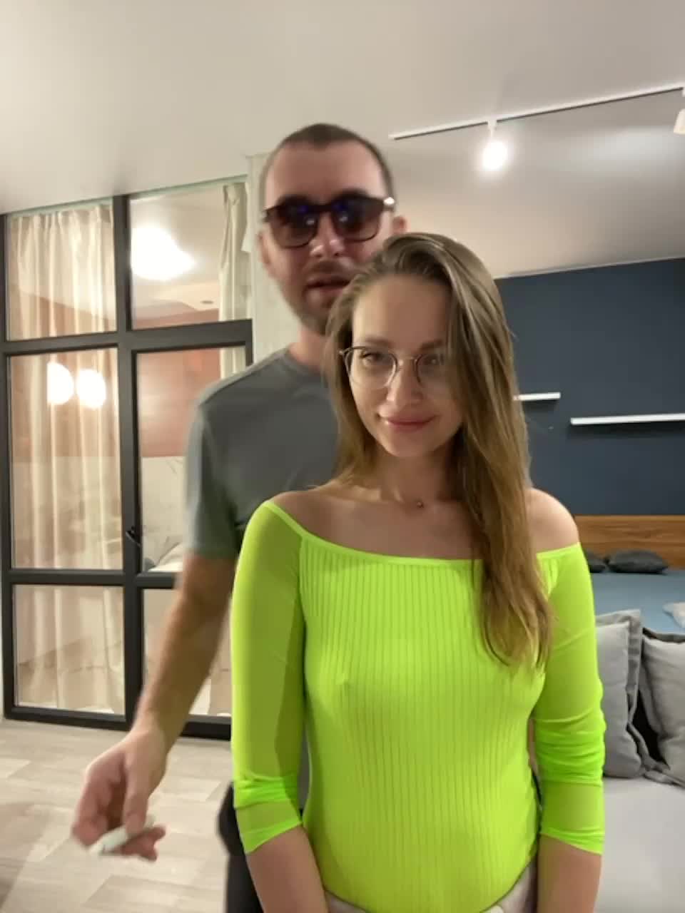 View or download file tchlen1 on 2023-02-18 from bongacams