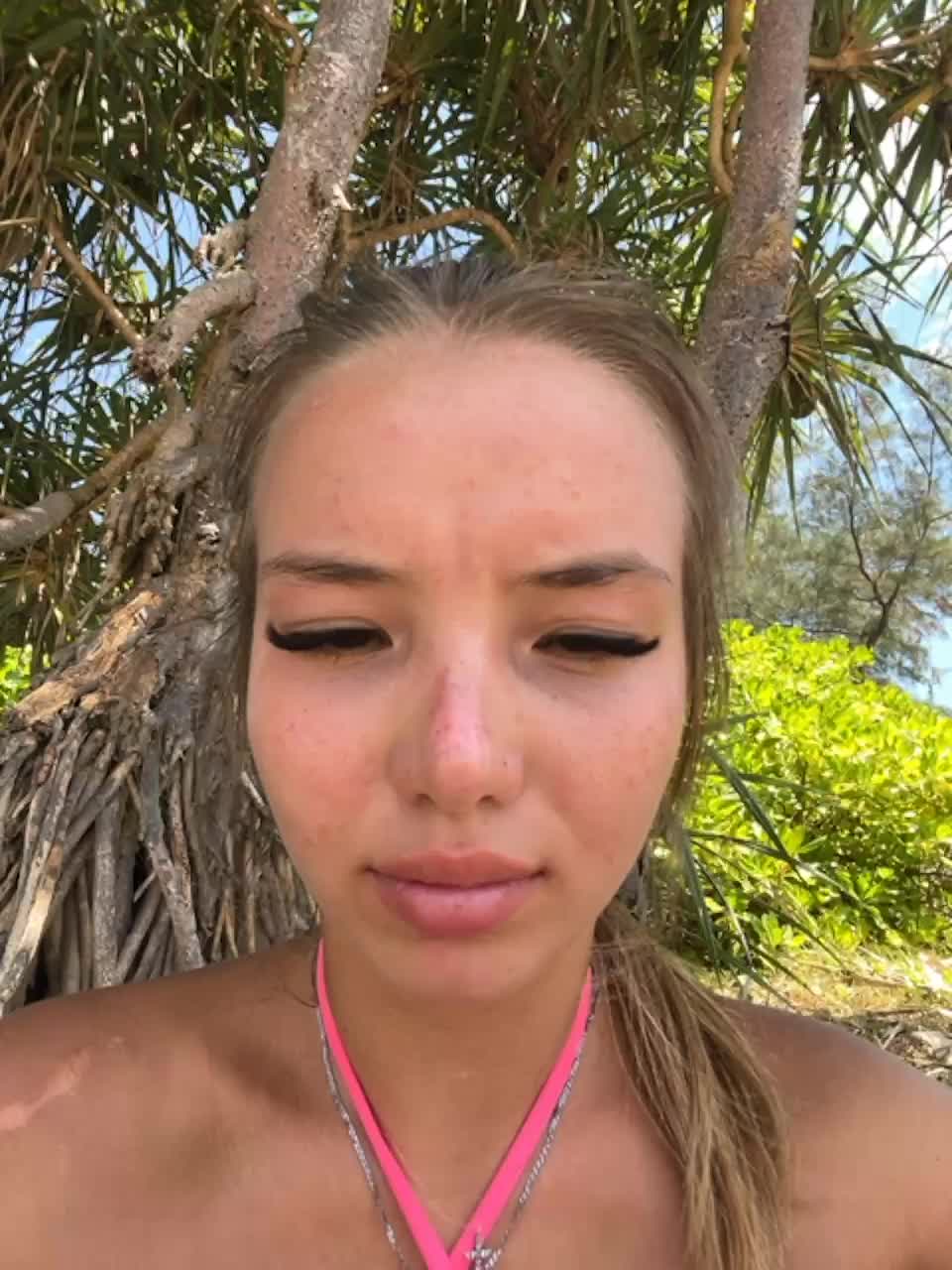 View or download file 7miia7 on 2023-02-19 from bongacams