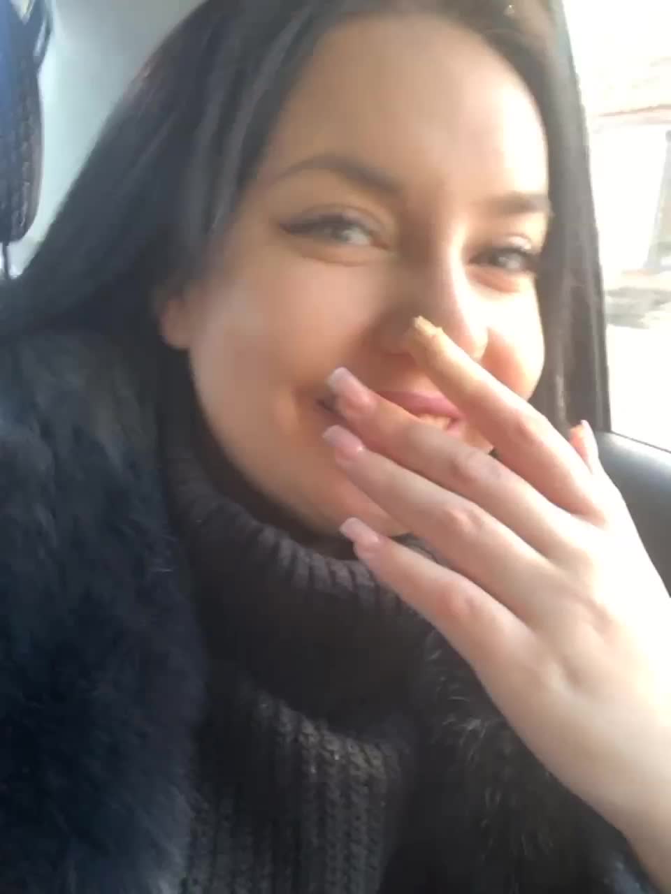 View or download file _louise_ on 2023-02-19 from bongacams