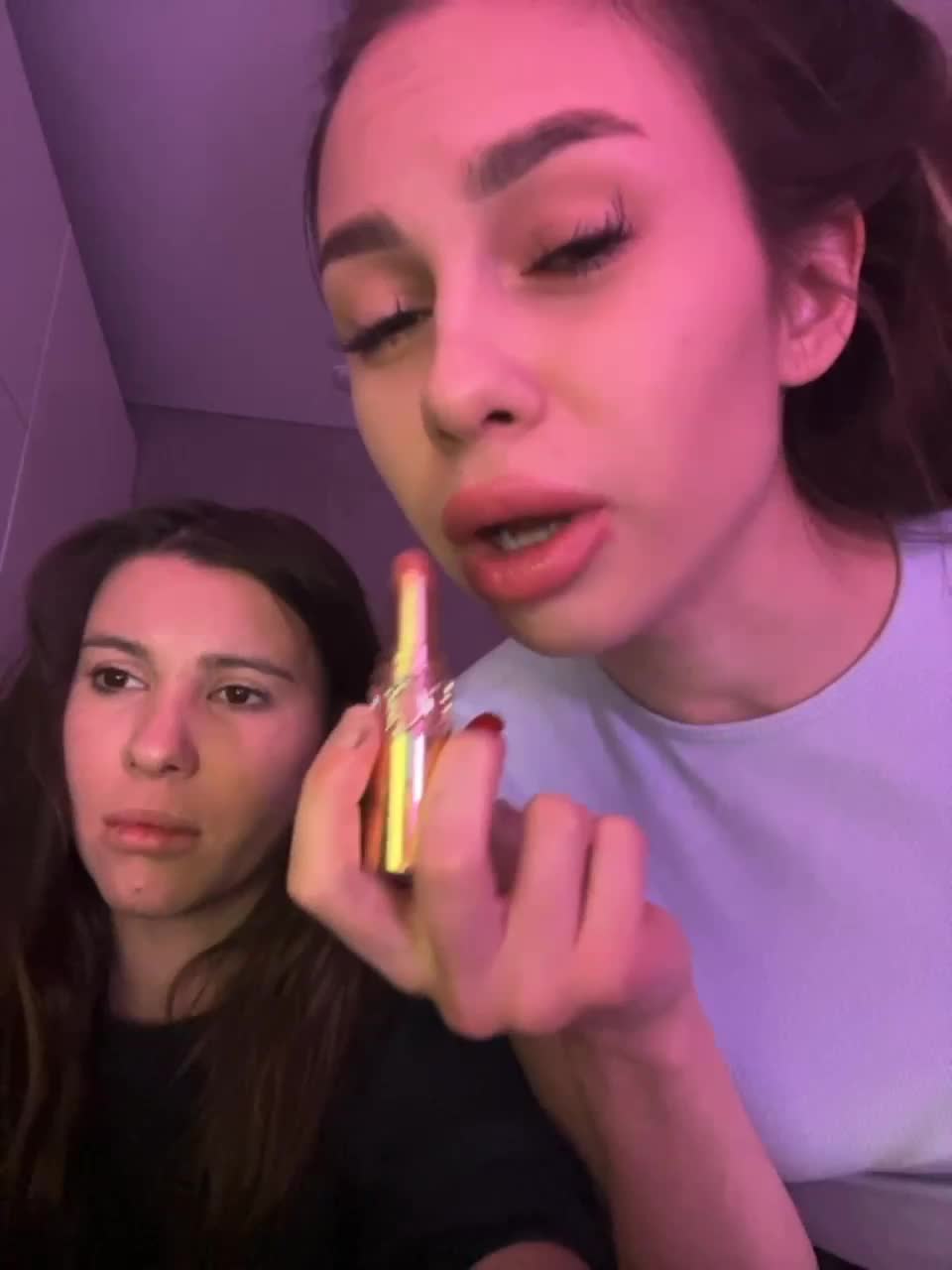 View or download file likavika on 2023-02-19 from bongacams