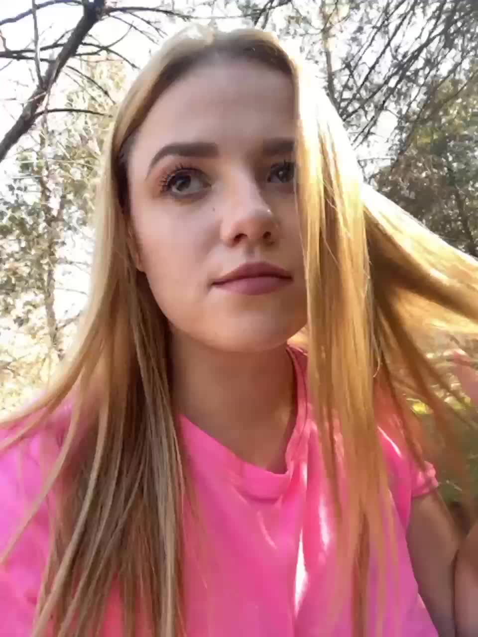 View or download file butterflysay on 2023-02-21 from bongacams