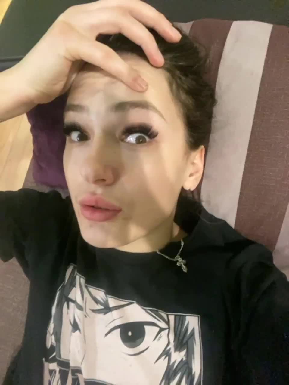 View or download file fuckkrisanna on 2023-02-21 from bongacams