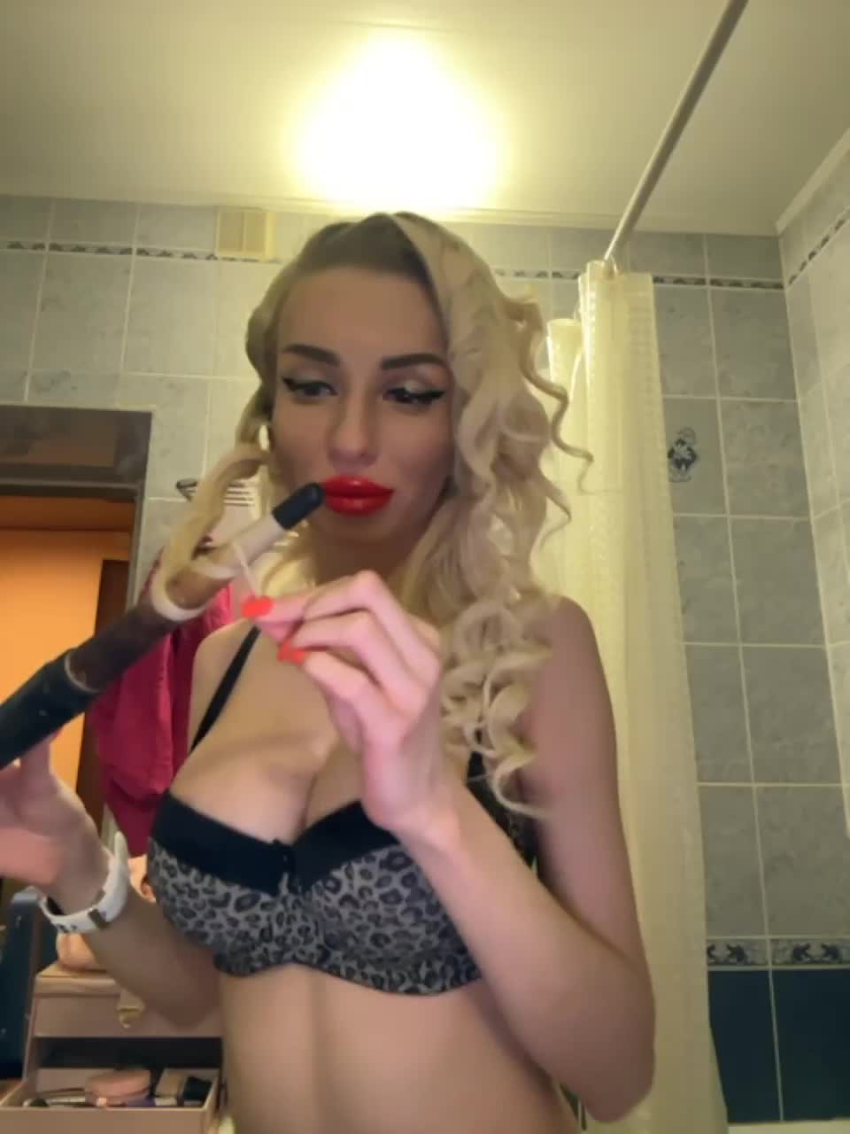 View or download file goldpussy69 on 2023-02-21 from bongacams