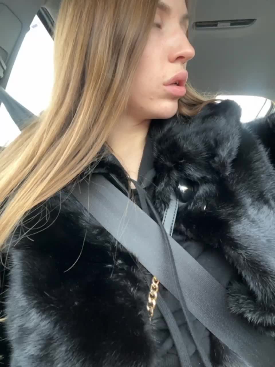 View or download file varadderoo on 2023-02-21 from bongacams