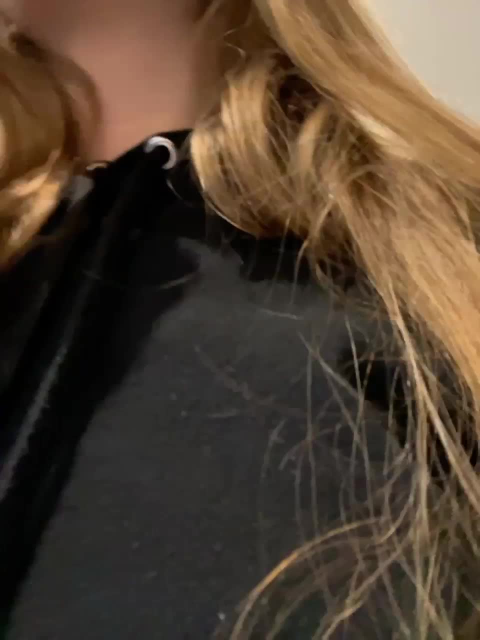 View or download file varadderoo on 2023-02-21 from bongacams