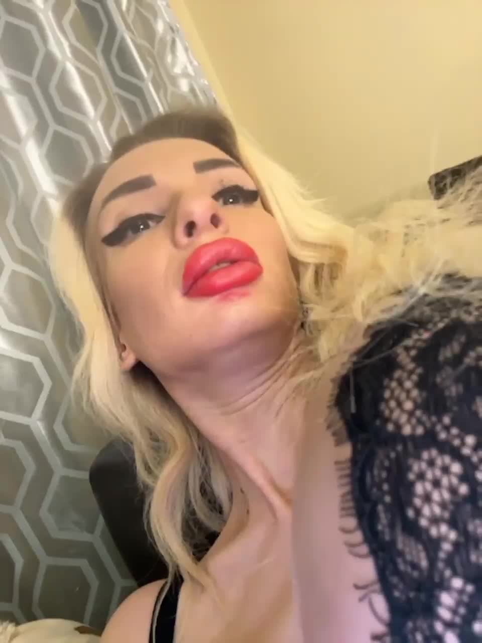 View or download file goldpussy69 on 2023-02-23 from bongacams