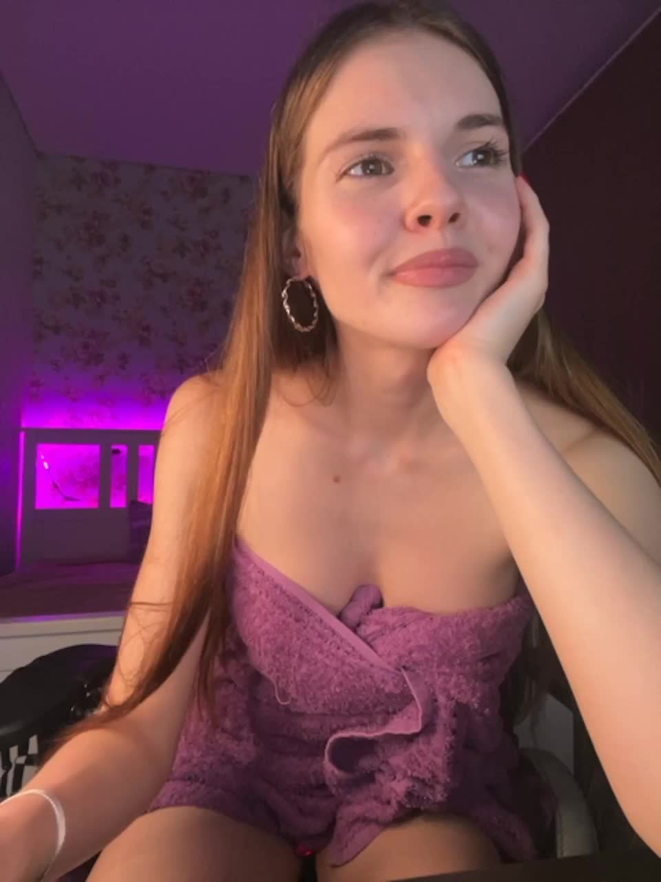 View or download file marilynford on 2023-02-23 from bongacams