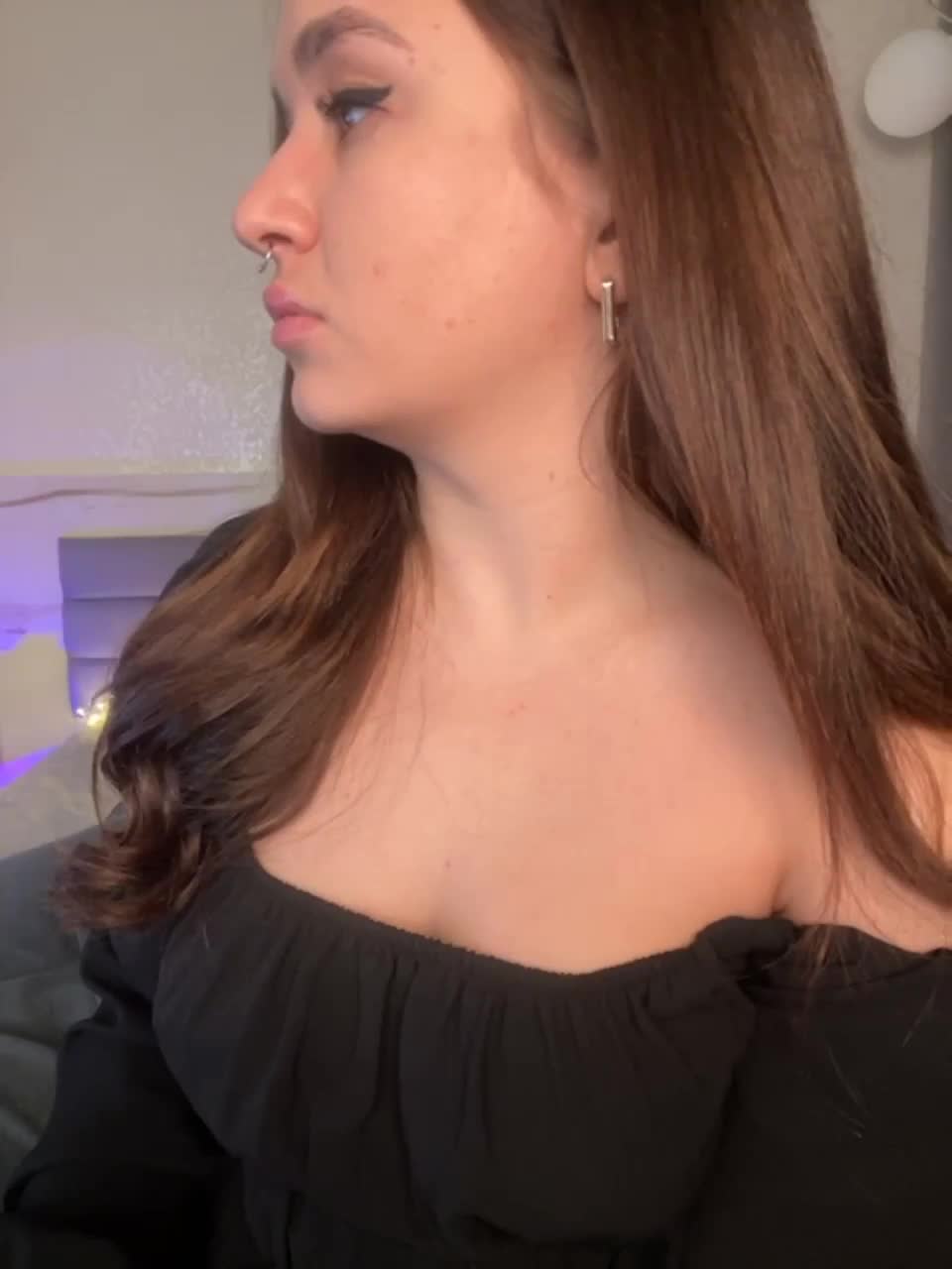 View or download file whoremira on 2023-02-23 from bongacams