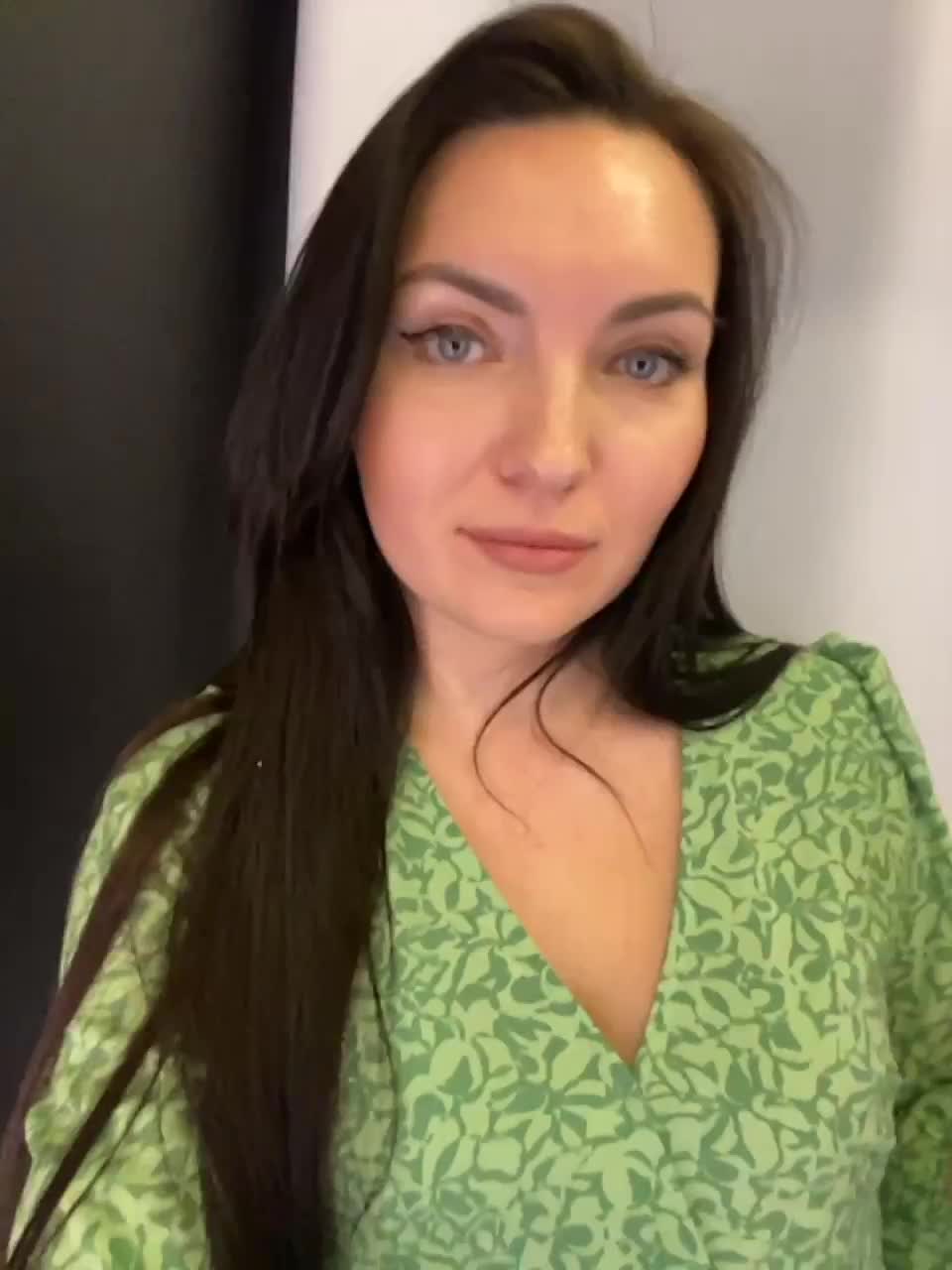 View or download file divora on 2023-02-24 from bongacams