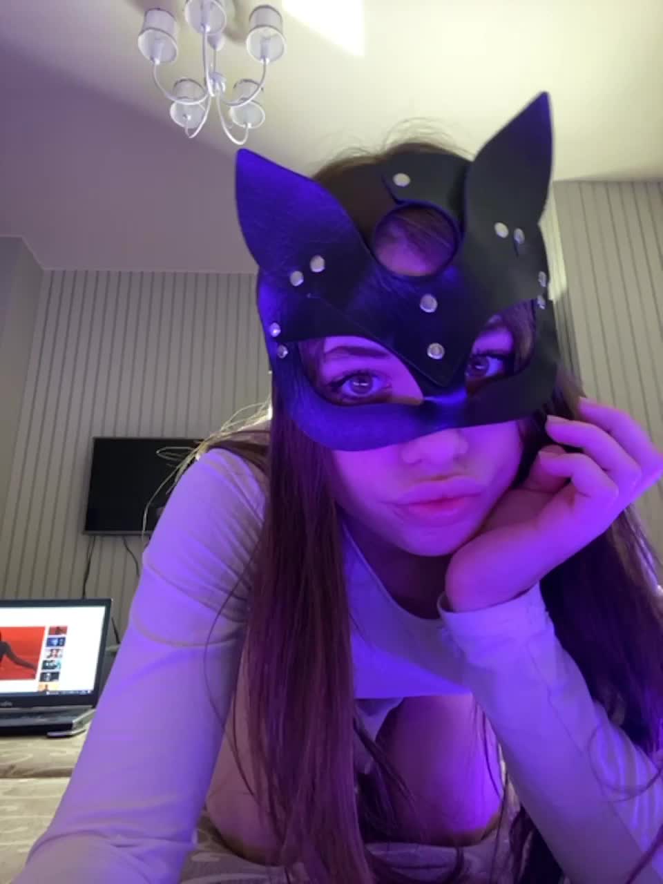 View or download file skromnayaa on 2023-02-25 from bongacams
