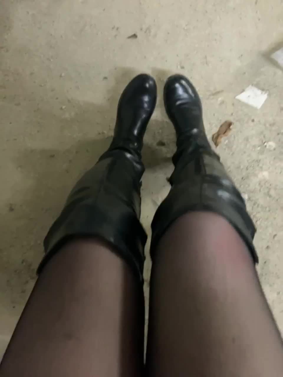 View or download file succubz on 2023-02-25 from bongacams