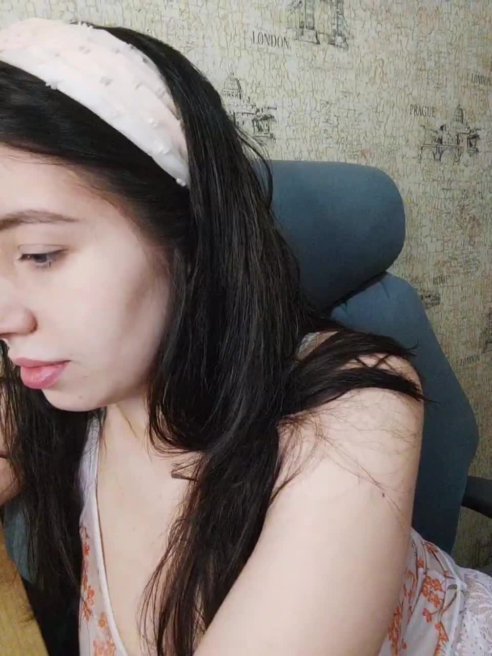 View or download file mialiahot on 2023-02-26 from bongacams