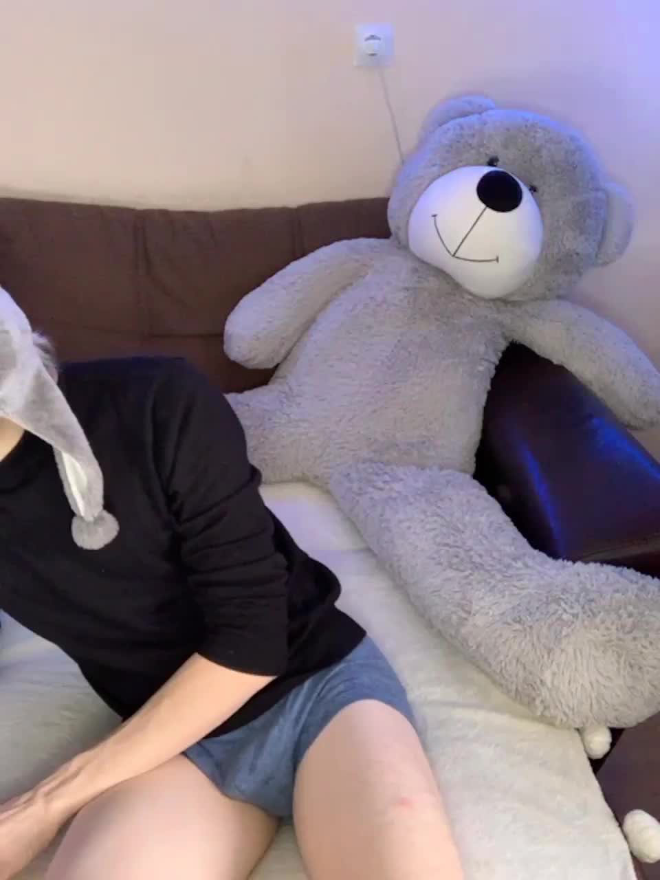 View or download file cute_popkins on 2023-02-28 from bongacams