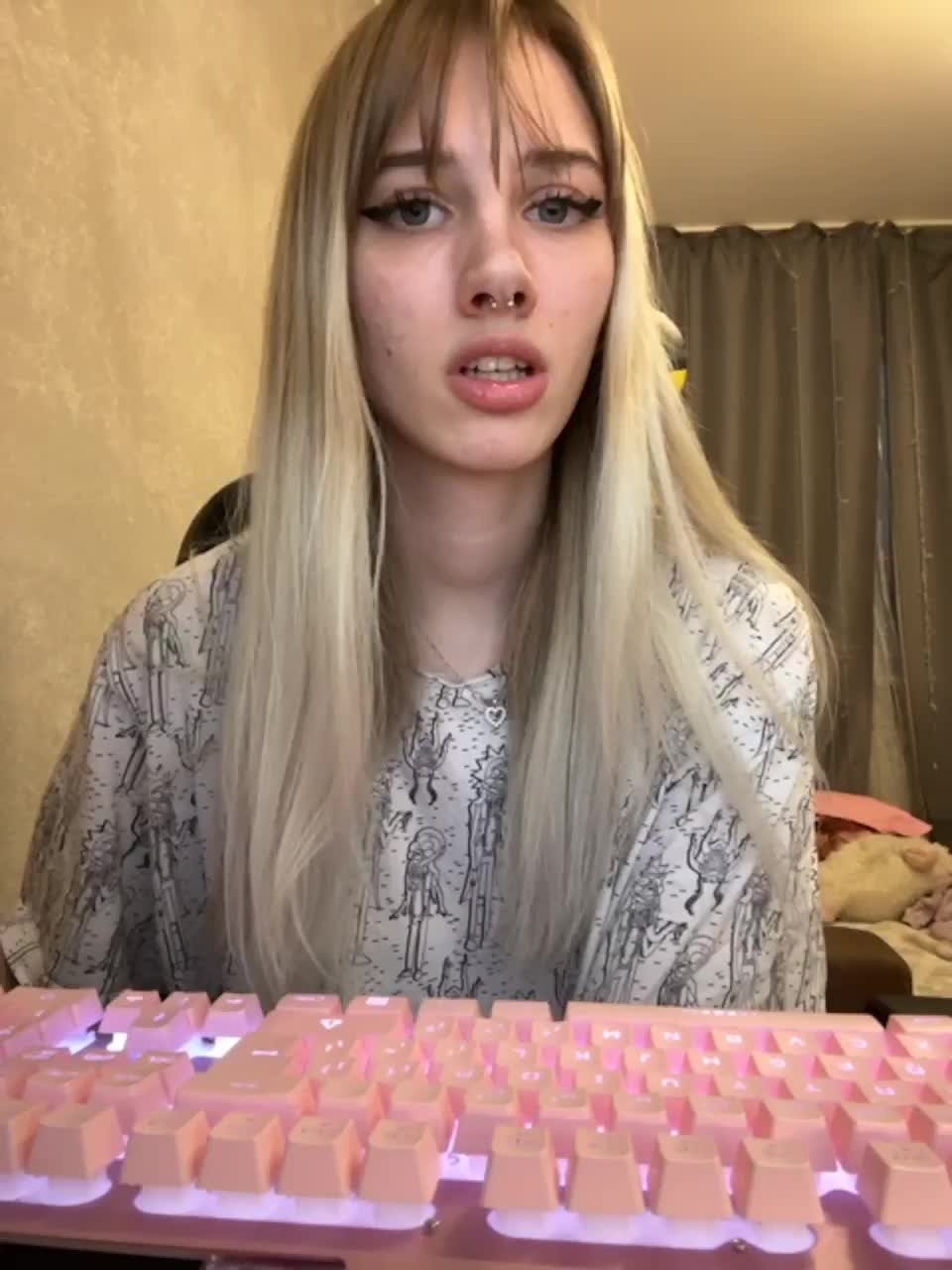 View or download file stacyviper on 2023-02-28 from bongacams