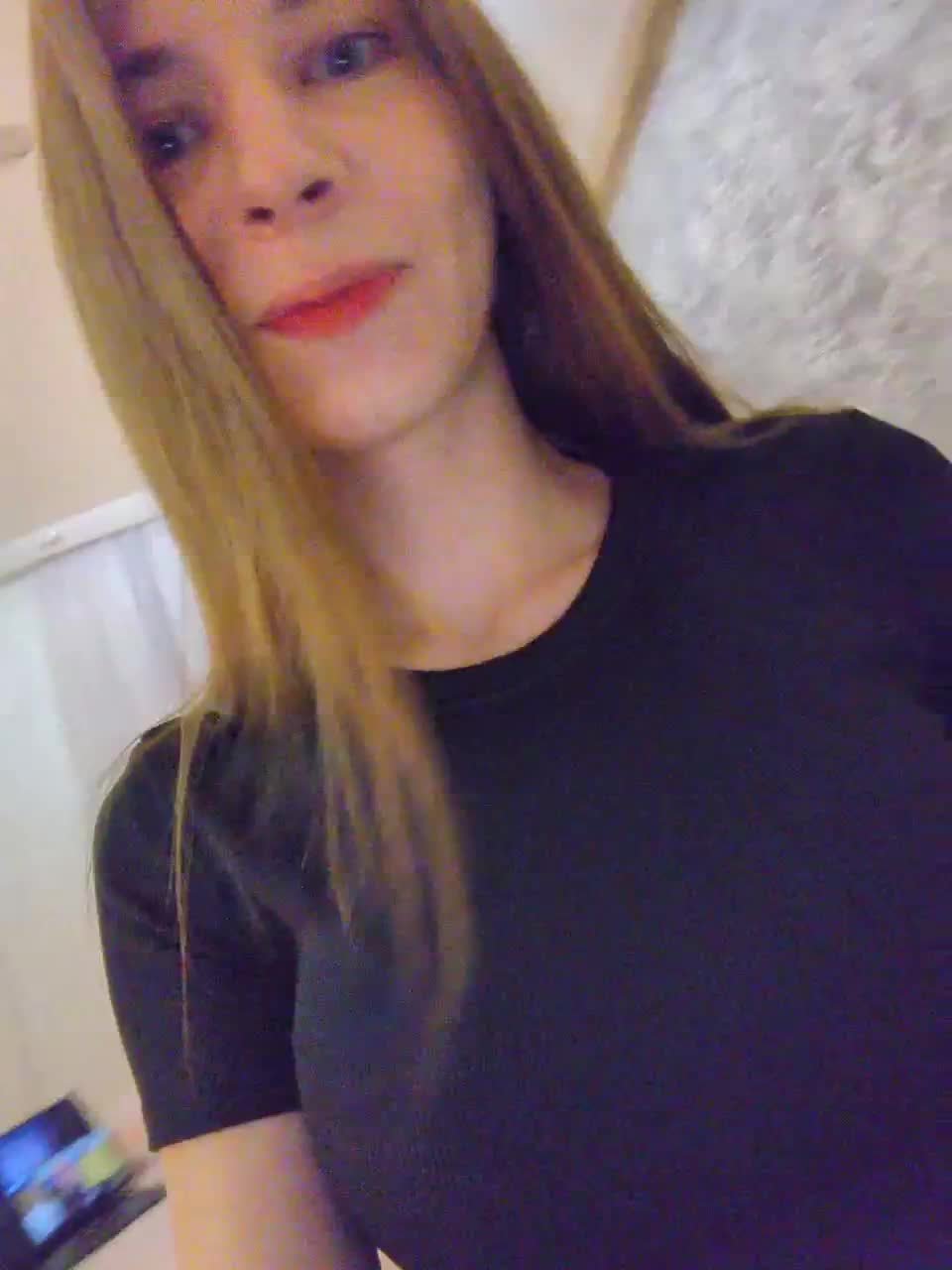 View or download file emilyev4ns on 2023-03-01 from bongacams