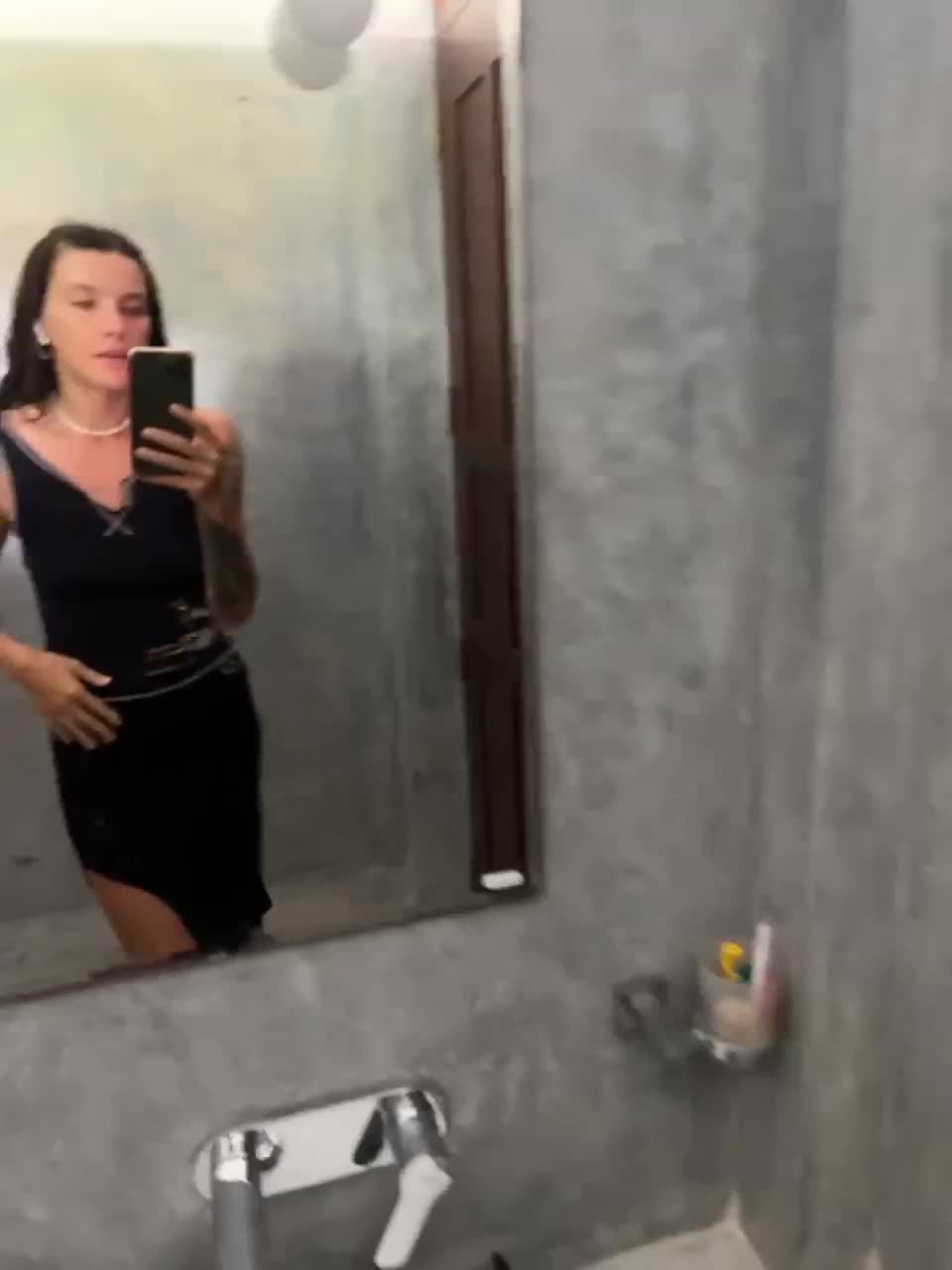 View or download file girlschatt on 2023-03-01 from bongacams