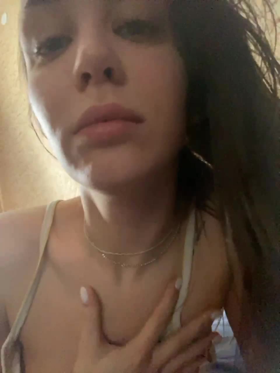 View or download file honeypussixxx on 2023-03-01 from bongacams