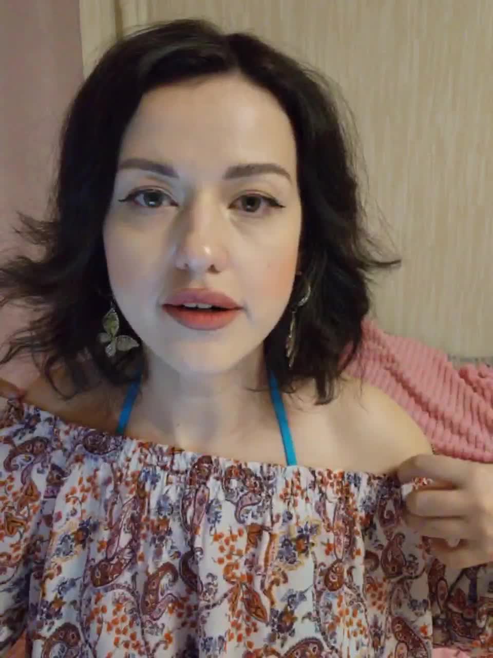 View or download file monicagaztambide on 2023-03-01 from bongacams
