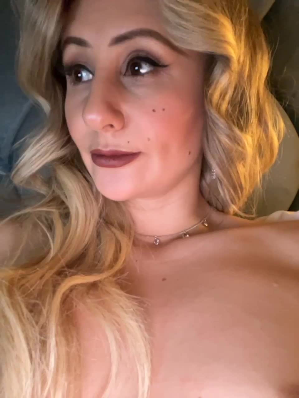 View or download file wowliliwow on 2023-03-01 from bongacams