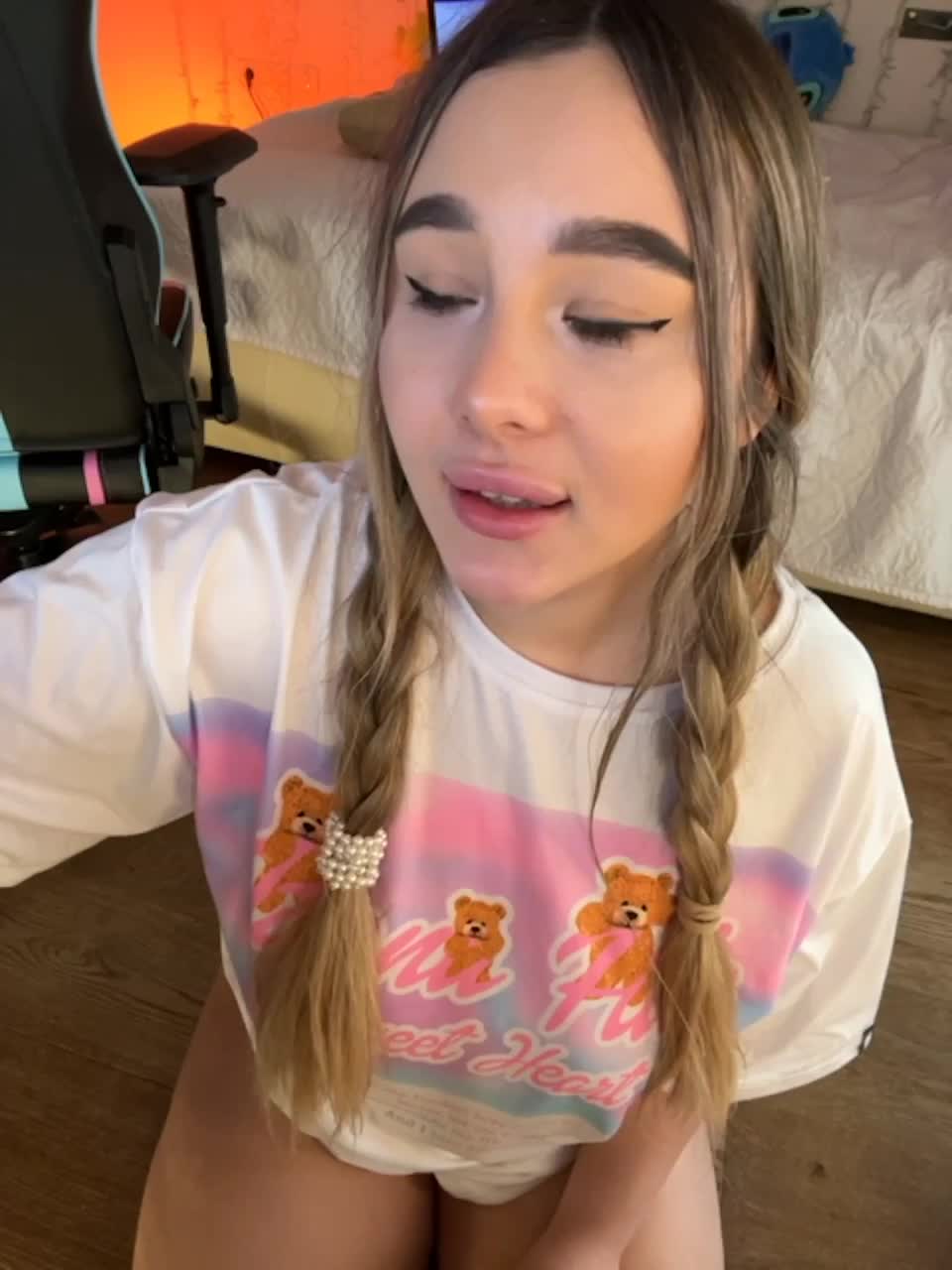 View or download file bloomjuliette on 2023-03-03 from bongacams