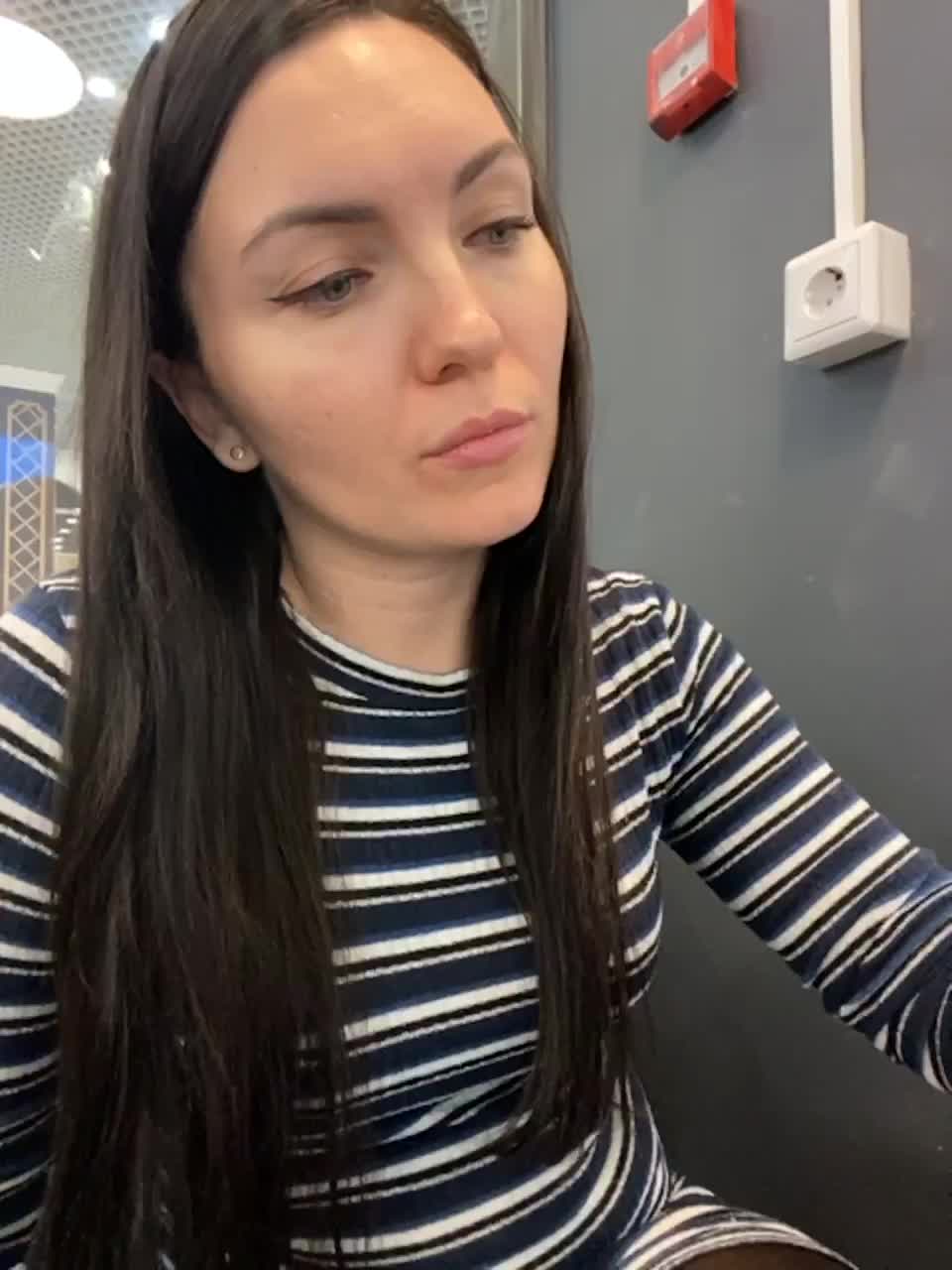 View or download file divora on 2023-03-04 from bongacams