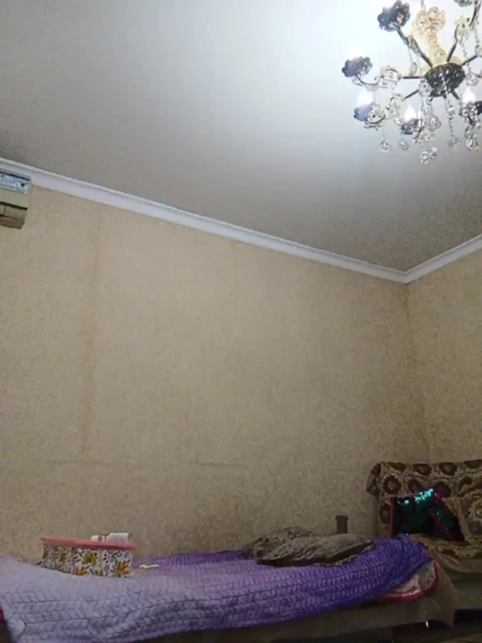 View or download file gold_model on 2023-03-04 from bongacams