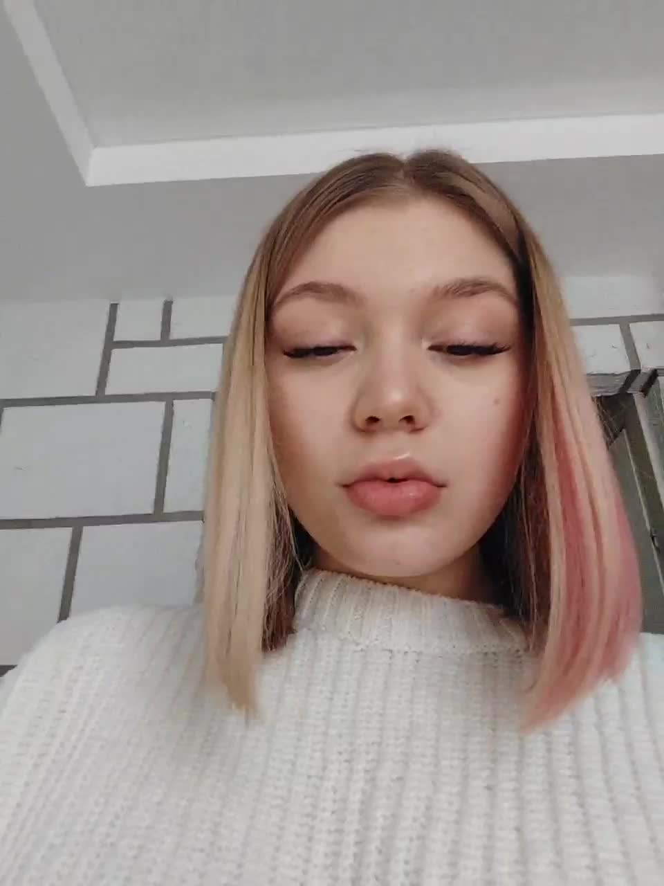 View or download file isabellast on 2023-03-04 from bongacams