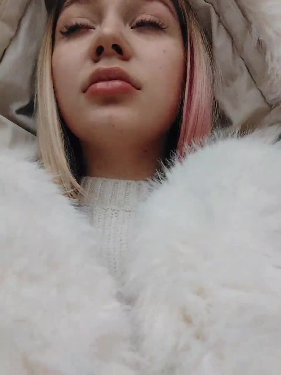 View or download file isabellast on 2023-03-04 from bongacams