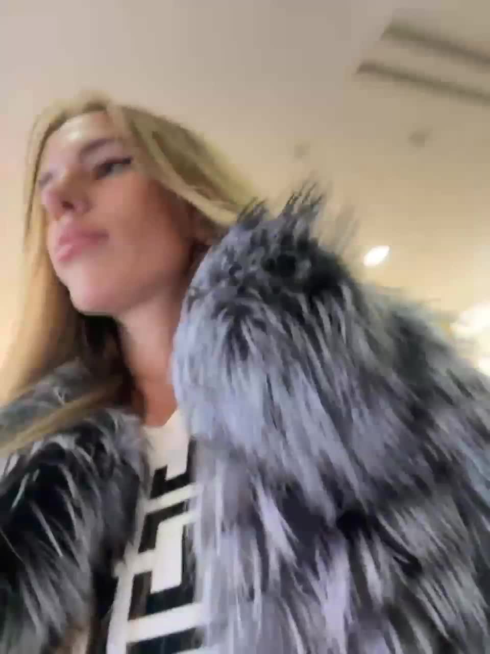 View or download file blondinochkaa on 2023-03-05 from bongacams