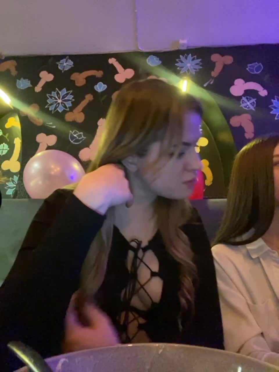 View or download file banana_peach on 2023-03-08 from bongacams