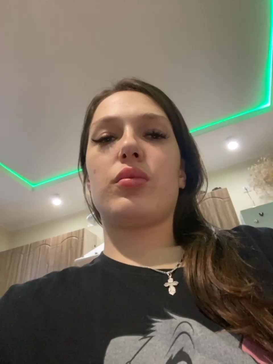 View or download file fuckkrisanna on 2023-03-10 from bongacams