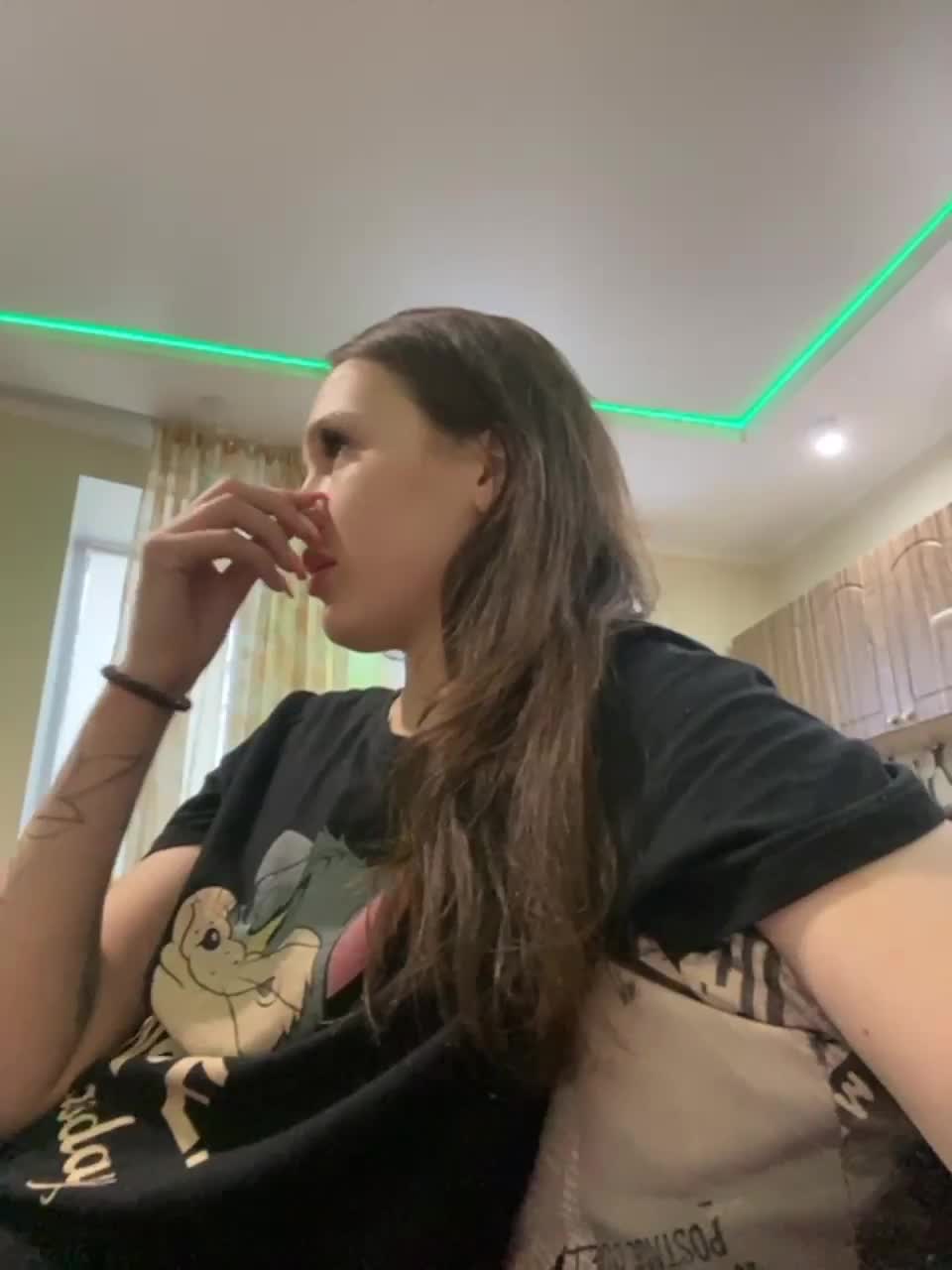 View or download file fuckkrisanna on 2023-03-10 from bongacams