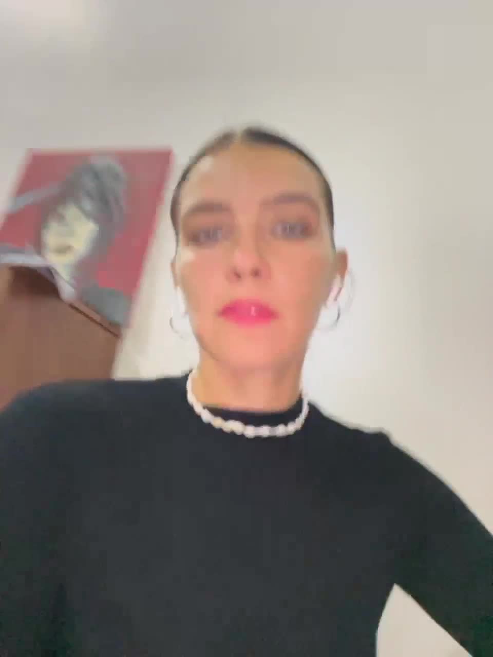 View or download file girlschatt on 2023-03-10 from bongacams