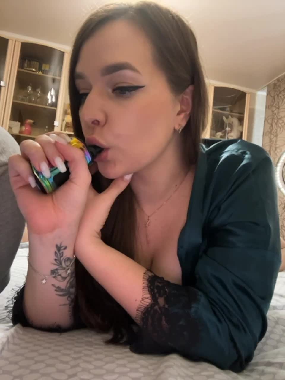 View or download file hellmor on 2023-03-10 from bongacams