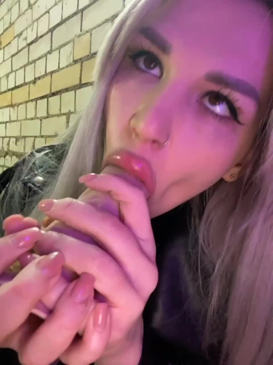 View or download file succubz on 2023-03-10 from bongacams