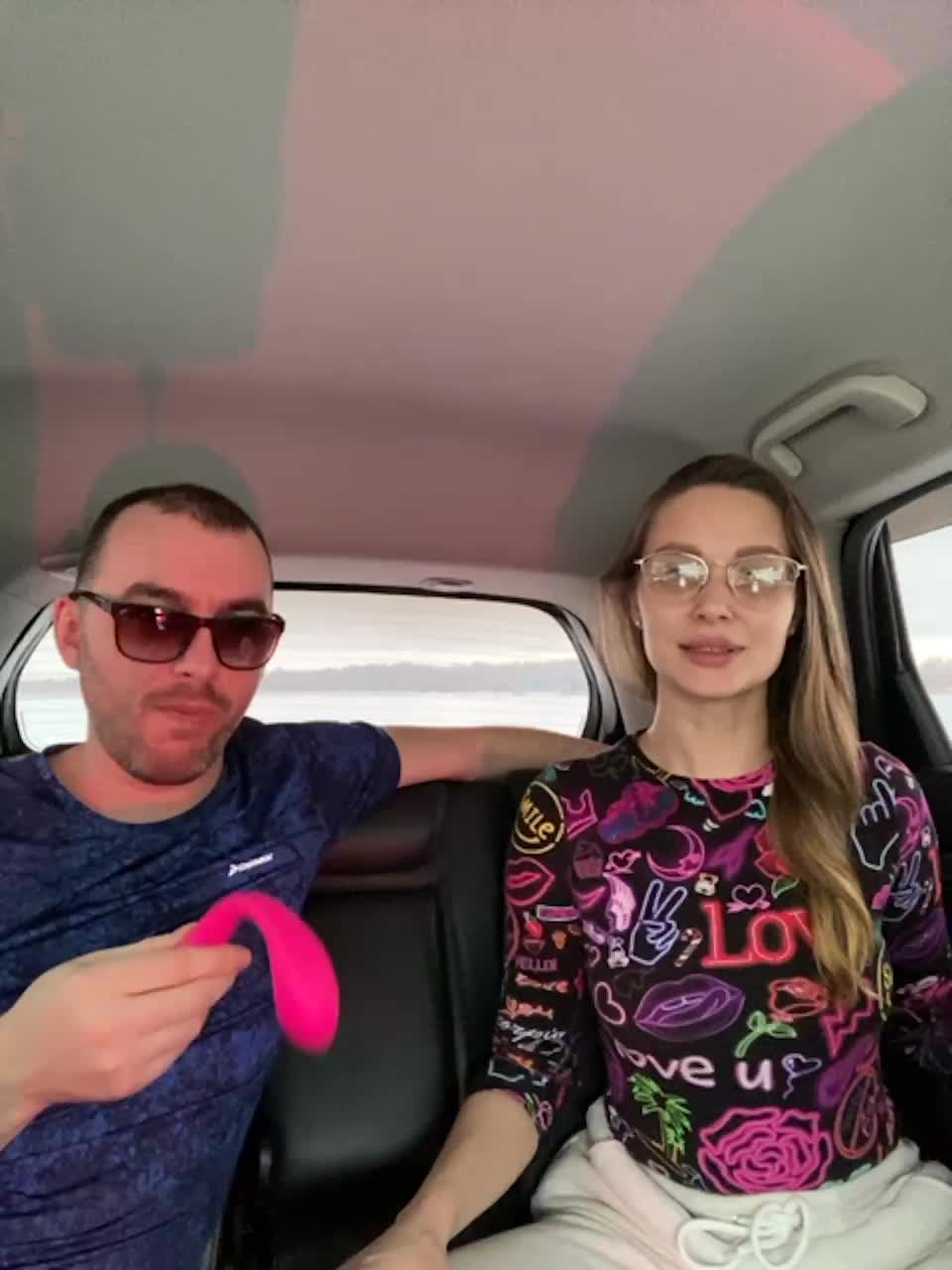 View or download file tchlen1 on 2023-03-10 from bongacams