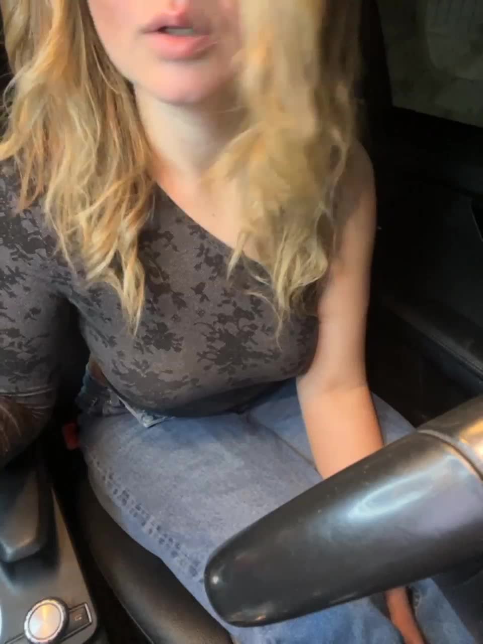 View or download file yuliyalasker on 2023-03-10 from bongacams