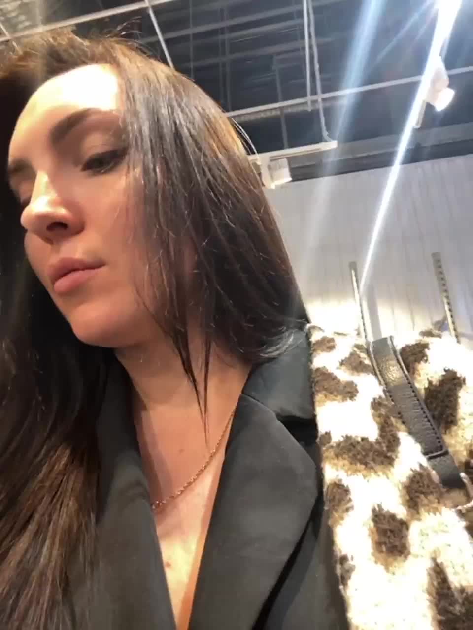 View or download file divora on 2023-03-12 from bongacams