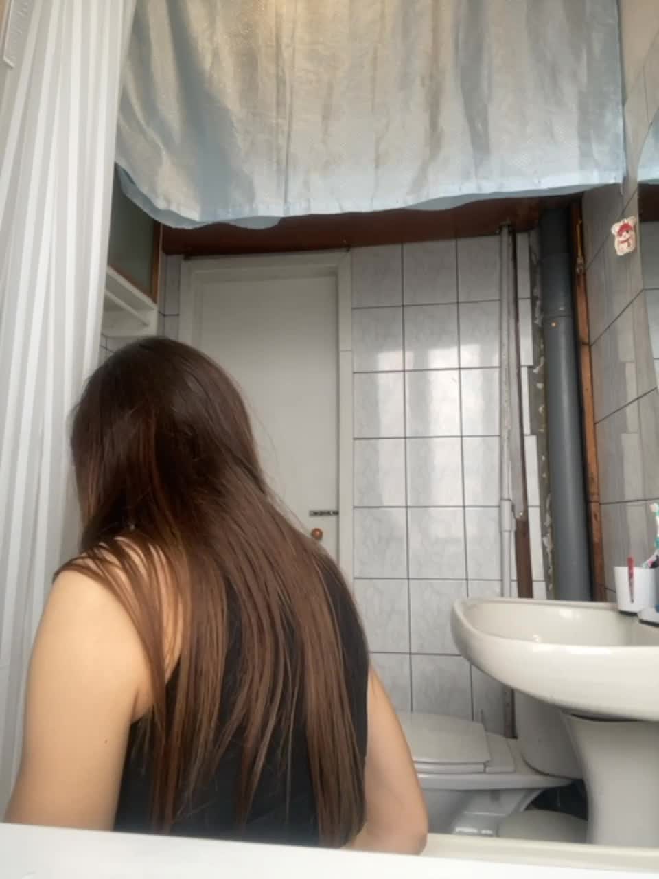 View or download file monikayyy on 2023-03-12 from bongacams