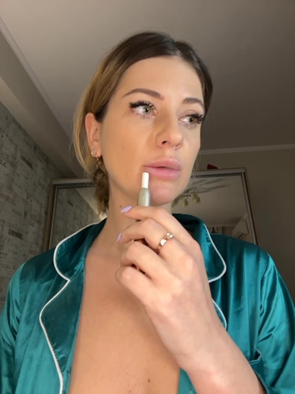 View or download file roselynax on 2023-03-12 from bongacams