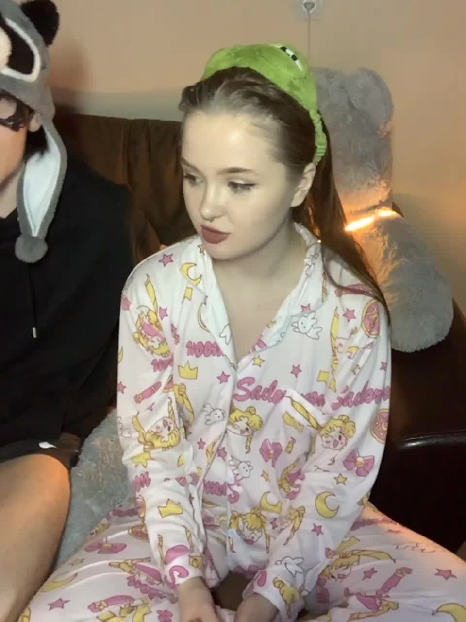 View or download file cute_popkins on 2023-03-13 from bongacams