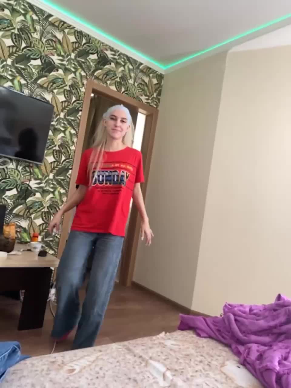 View or download file fuckkrisanna on 2023-03-13 from bongacams