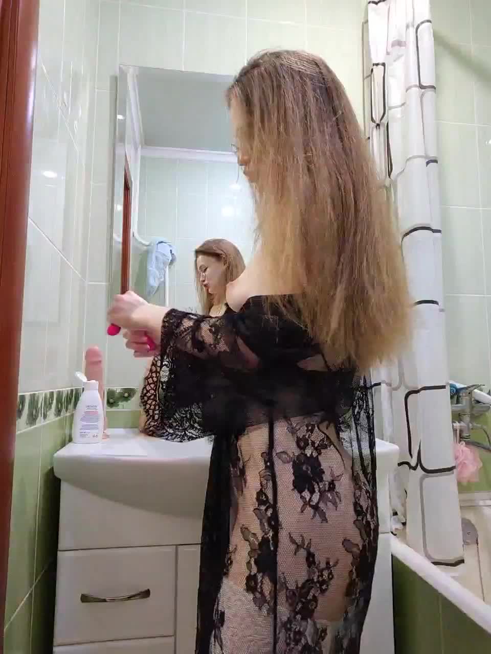 View or download file sweetkarinaa on 2023-03-13 from bongacams