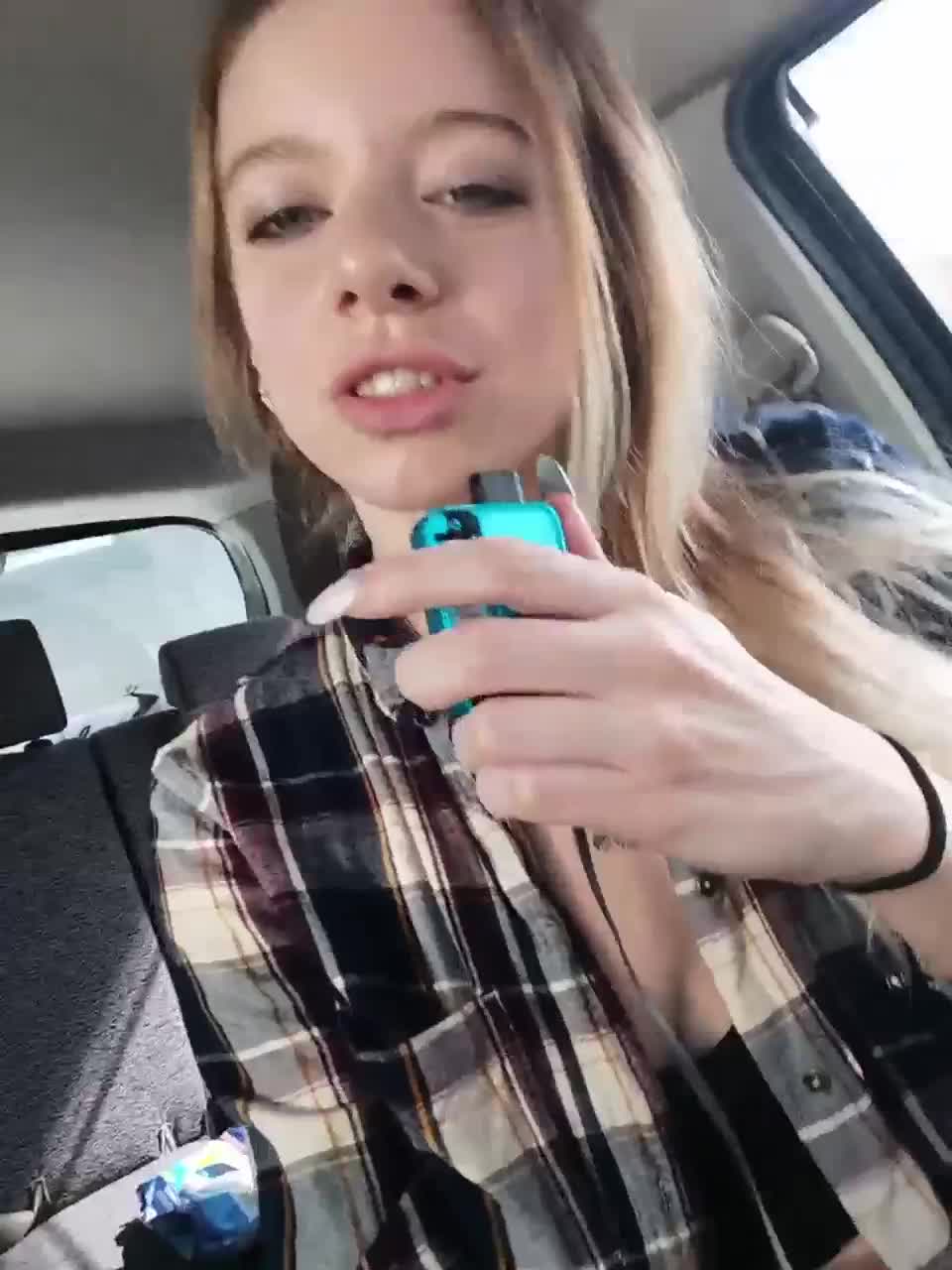 View or download file shinewitch on 2023-03-16 from bongacams