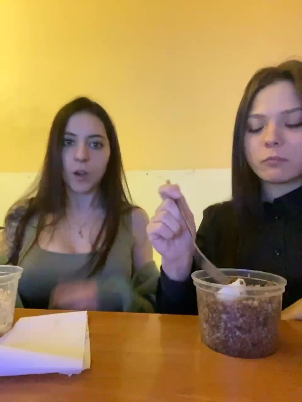 View or download file kiss_ki on 2023-03-17 from bongacams