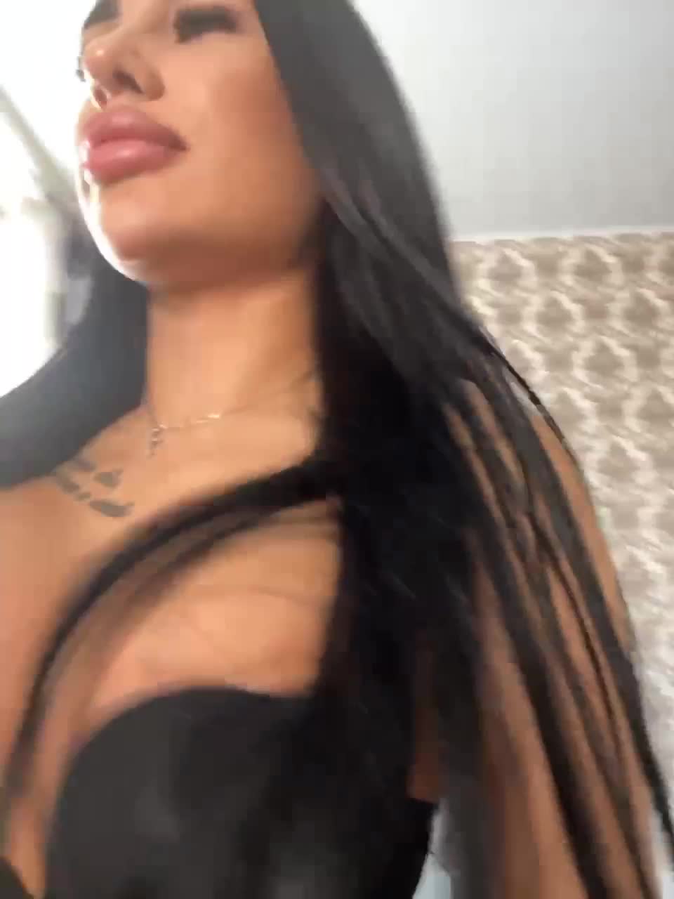 View or download file vikikiss on 2023-03-18 from bongacams