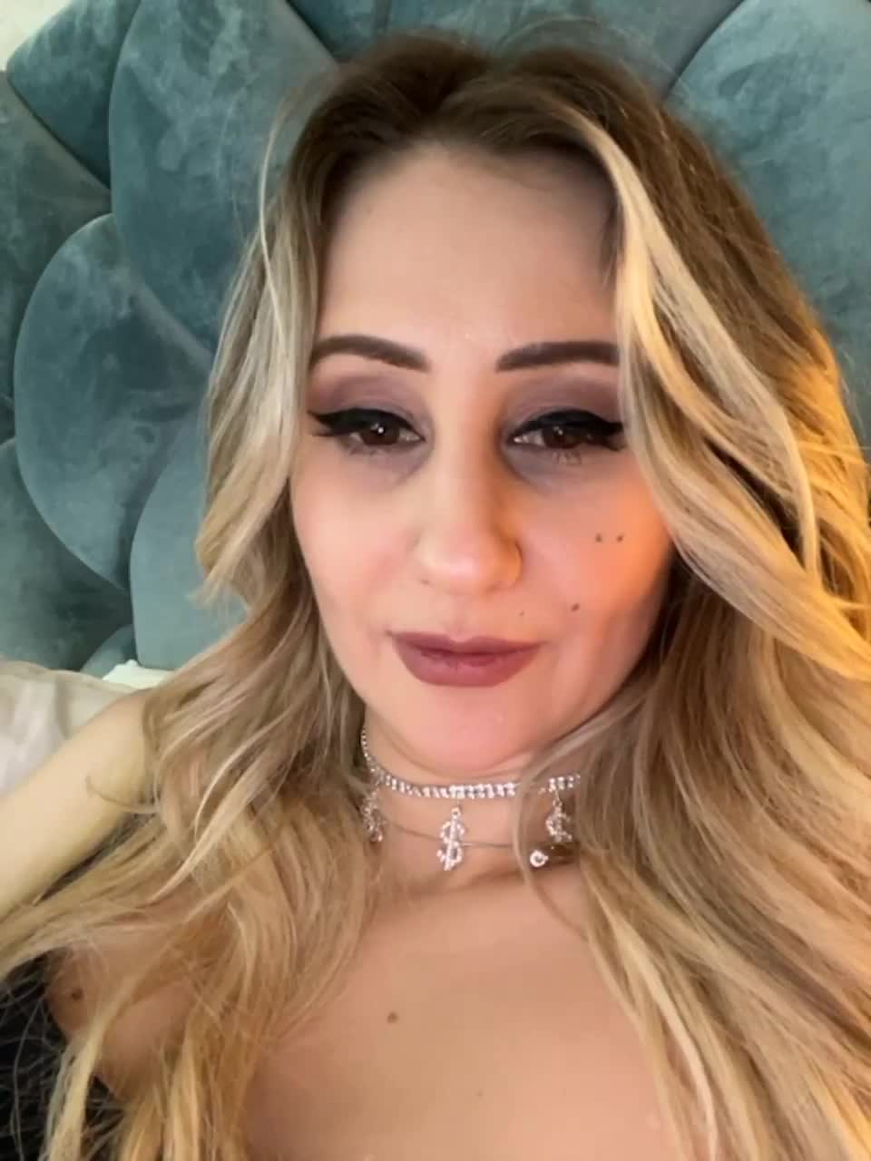 View or download file wowliliwow on 2023-03-18 from bongacams