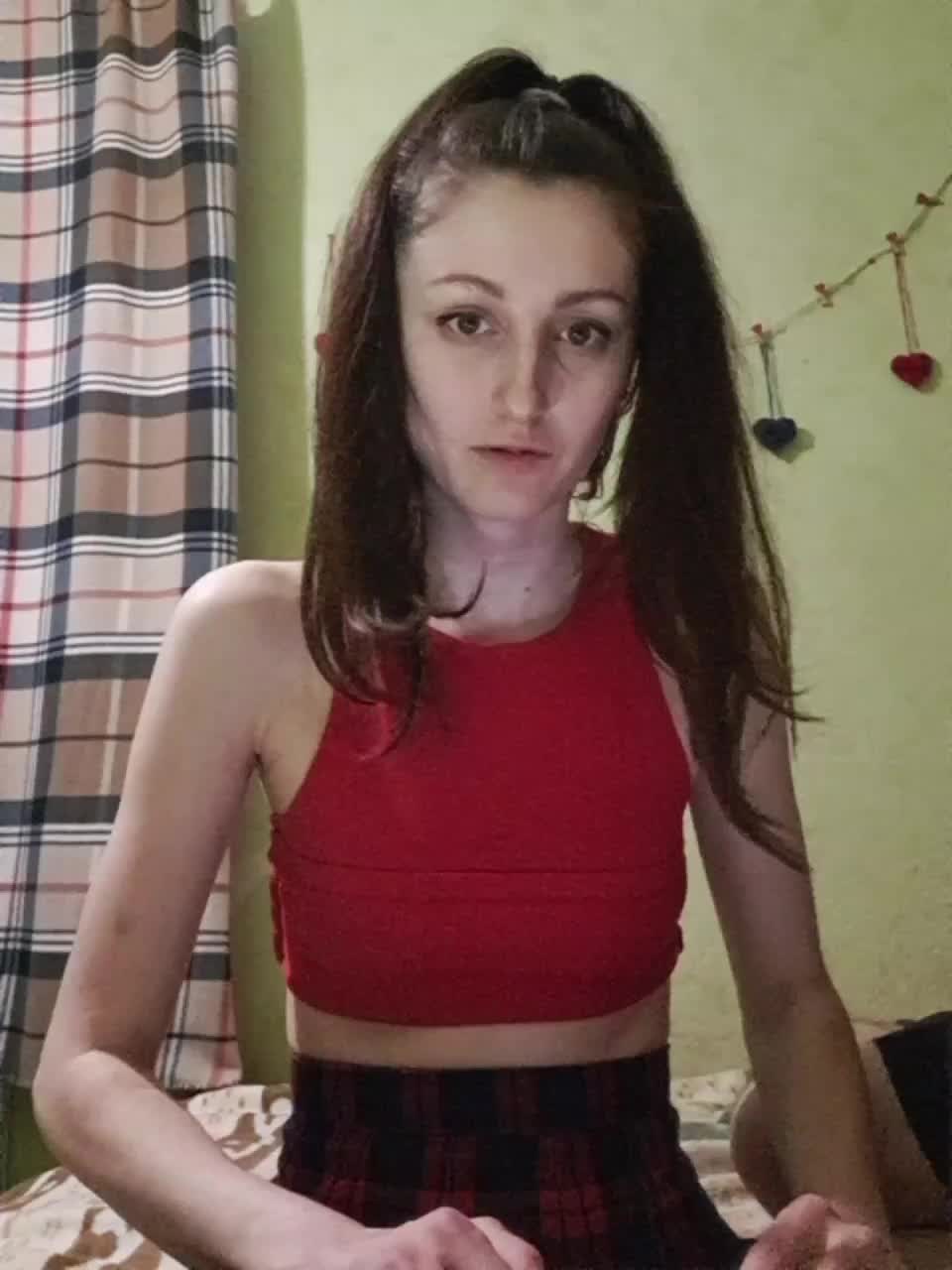 View or download file sweatchili on 2023-03-19 from bongacams