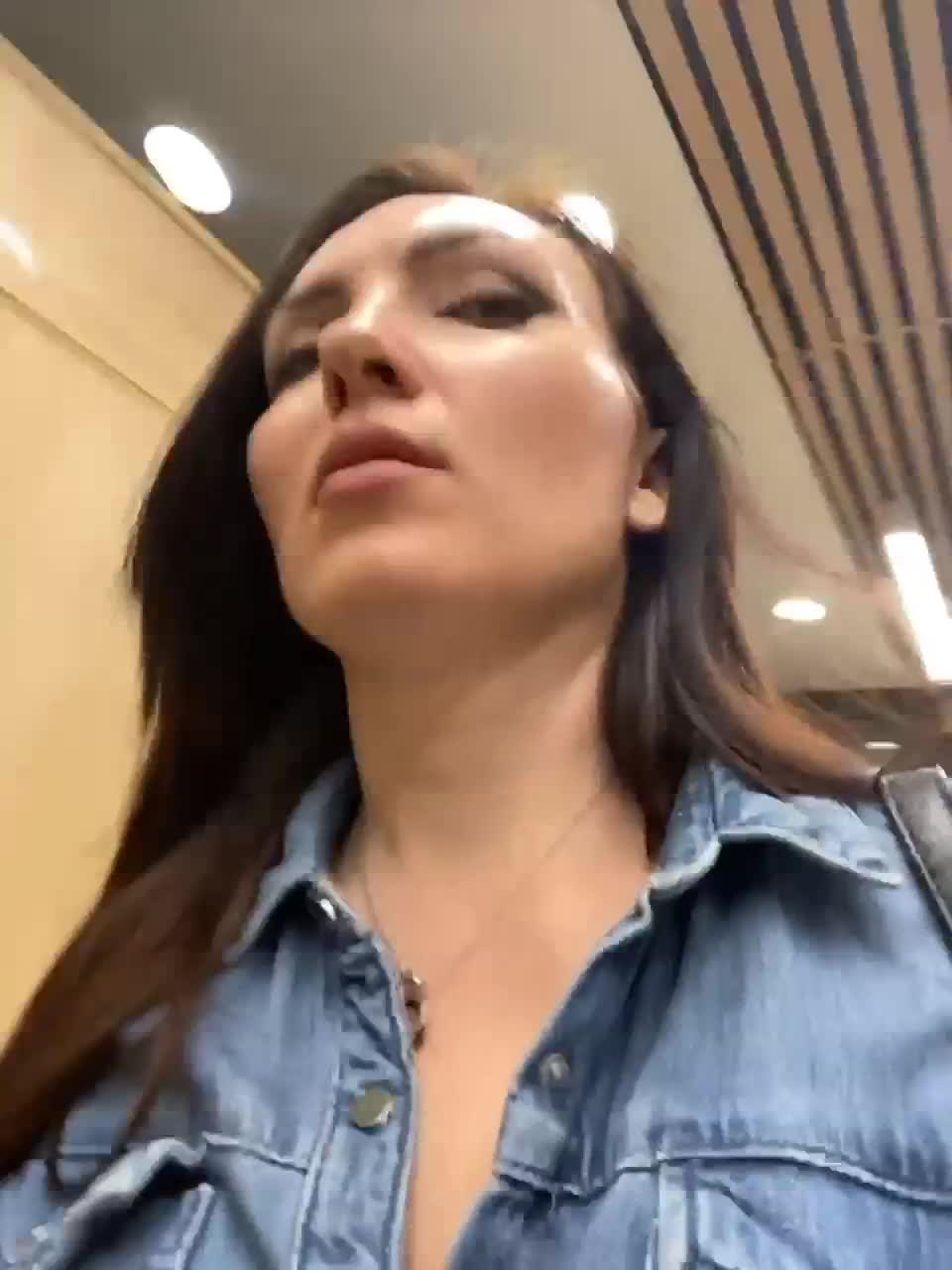 View or download file divora on 2023-03-20 from bongacams